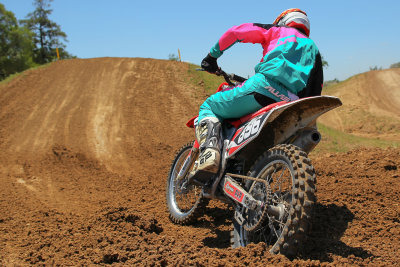 IMG09776_PBase.jpg