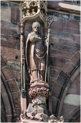 Statue de Saint-Arbogast restaure.