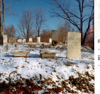 3_Tuelltown Cemetery_Paris Maine.jpg