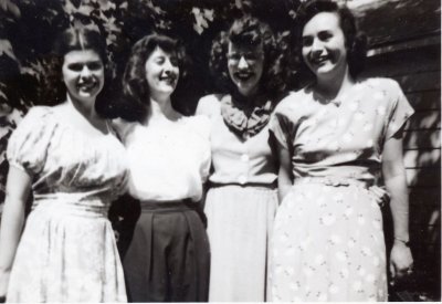 4_Beadles girls in Portland_1947.jpg