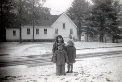 7_Our first snow storm in November_Tewkesbury 1952.jpg