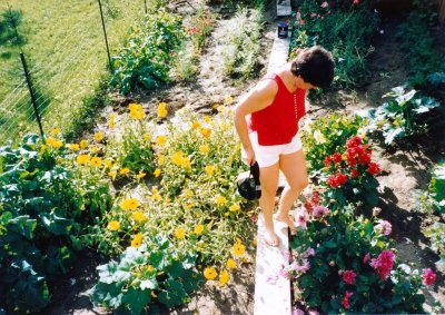 5_Jackie_Anchorage garden.jpg