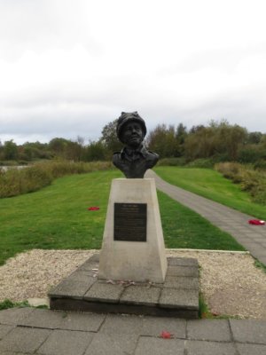 Monument to glider pilot