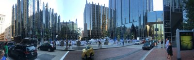 PPG Place Plaza Panorama.jpeg