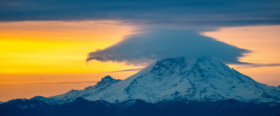 sunrise on the Volcanoe  November 25 2017-3434.jpg