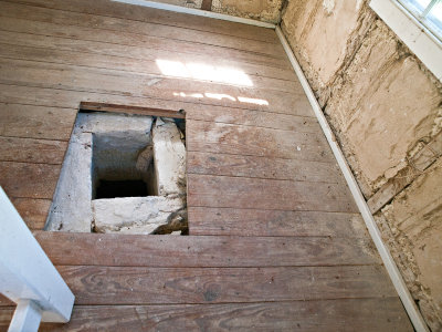 Sewing room - cistern access hole