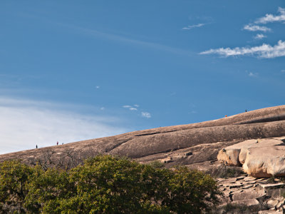 Those tiny little spcks on the previous image are people hiking up to the summet. 