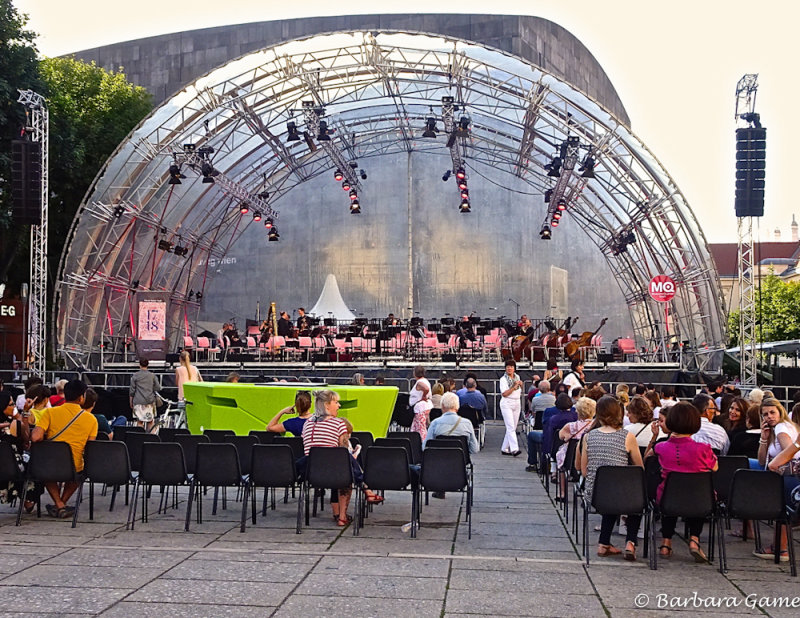 Museums Quartier, open air concert by Vienna Synphony Orchestra