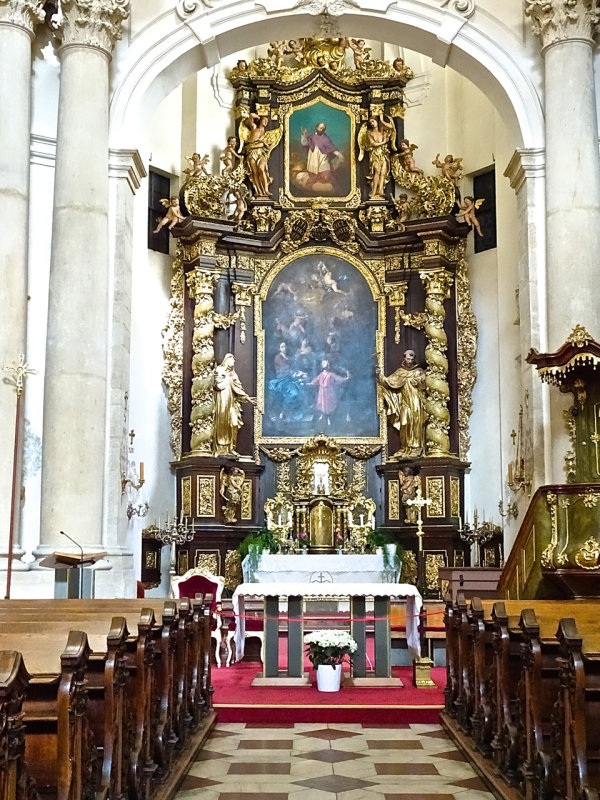 Karlskirche interior detail