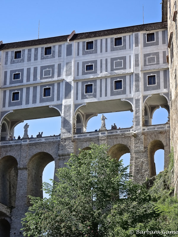 Cloak Bridge, connecting Castle courtyards, high above the river