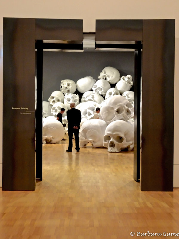 Skulls sculpture by Ron Mueck