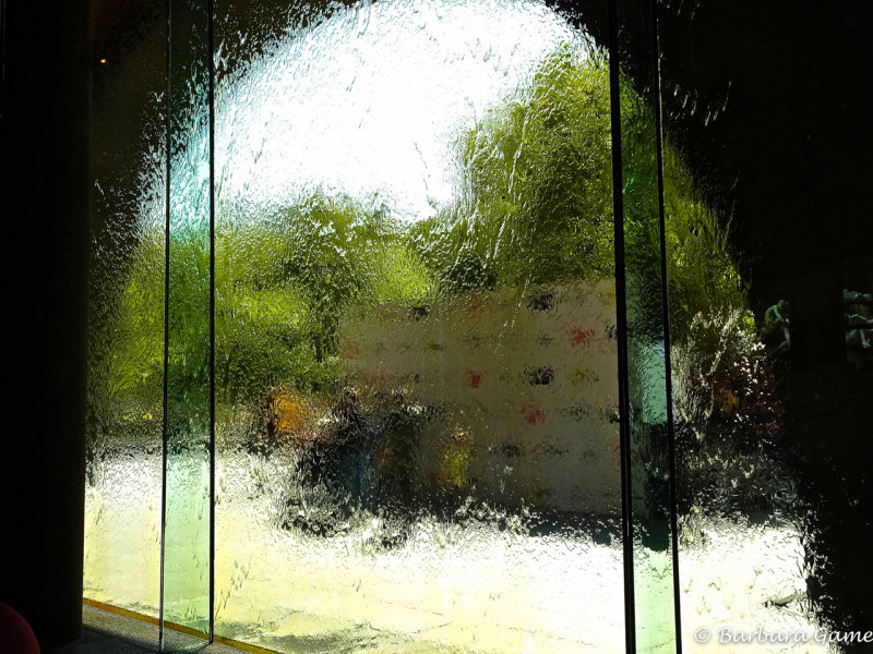 2018  Melbourne's sunshine through the NGV Water Wall