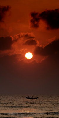 Sunrise Marina beach Chennai, India_DSF9096.jpg