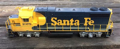 ATSF GP38-2