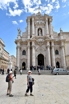 Syracuse Cathedral front.jpg