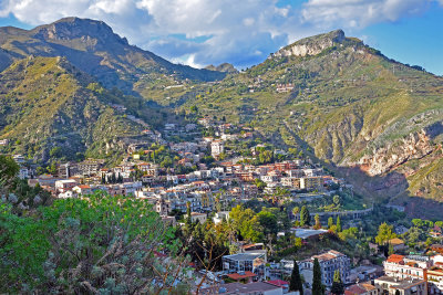 Taormina from Greek-Roman theatre.jpg