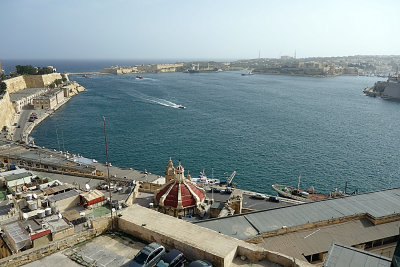 Valletta harbour.jpg