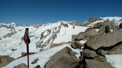 On the saddle above the couloir