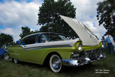 1957 FORD