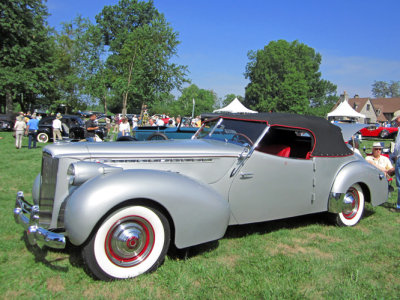 1940 Packard 8 180 Victoria Darrin