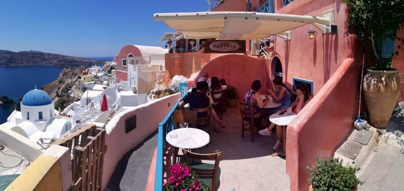 Melevio, my favorite Cafe in Oia