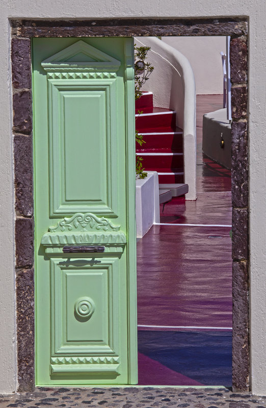 The Door, Canaves Oia