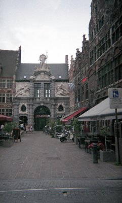 Ghent Sint Veerleplein 1.jpg