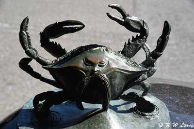 Yokai bronze statue DSC_5549