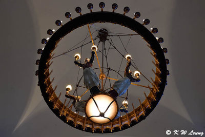 Ceiling lights @ Lobby of Fairmont Chateau Lake Louise DSC_2743