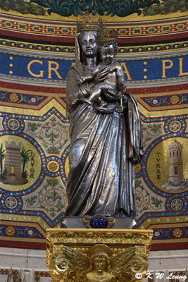 The Virgin of Chanuel DSC_3403