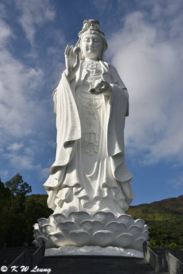 Guan Yin statue DSC_5089