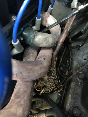 tight clearance.  Note the new (rusty) steering shaft. 