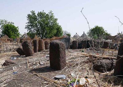 Douba, monolithique cercle de pierre, monolithic stone circle, Sénégal
