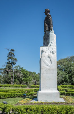 Huey Long Statue