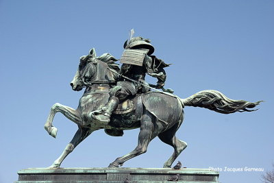 Statue questre de Kusunoki Masashige,  l'extrieur du palais imprial - IMGP1117.JPG