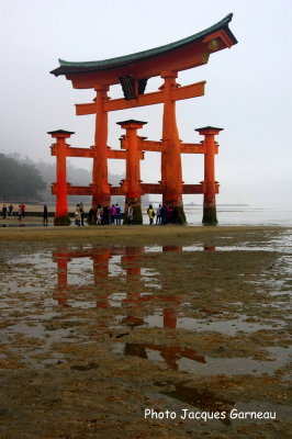 Torii d'Itsukushima, île de Miyajima, Japon - IMGP3605.JPG