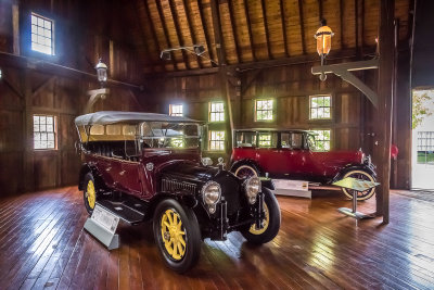 1917 Packard Twin Six Touring 