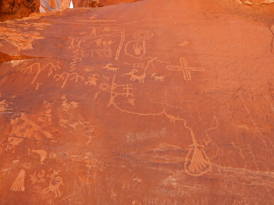 DSCN2447-Atlatl-Petroglyphs.jpg