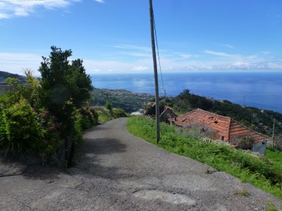 Afdalen naar Ribeira Brava