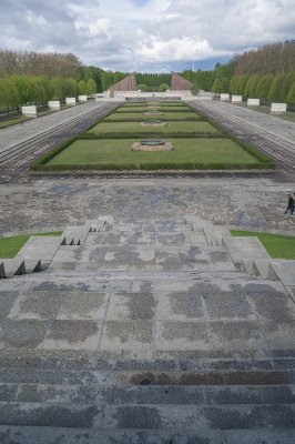 Pomnik Żołnierzy Radzieckich w Berlinie Sowjetisches Ehrenmal Treptow