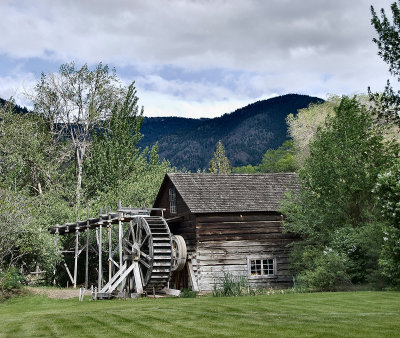 Grist mill at Keremeos