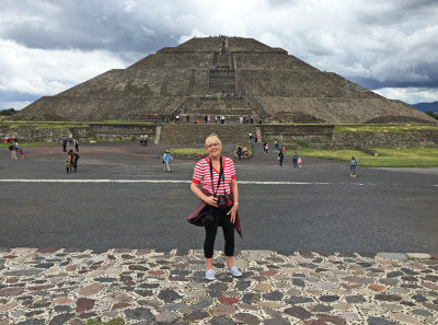 Rene at the Pyramids of Teotihuacan 28 Sep,16