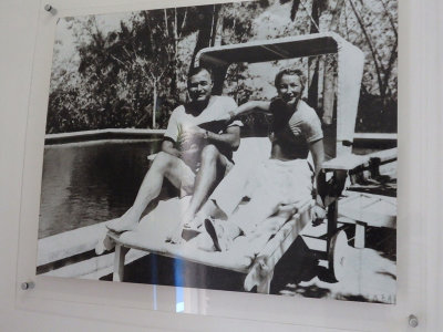 43 Photo of Hemingway and friends.jpg