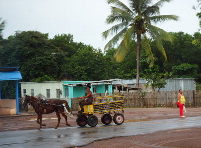 24 Horse drawn carriages are common in Cuba 4 Oct 16