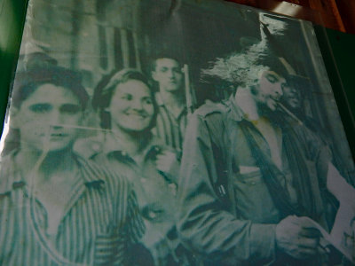 21 Photo of Che taken during the Revolution.jpg