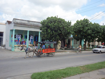 23 Horse drawn carriages are common in Cuba 7 Oct 16.jpg