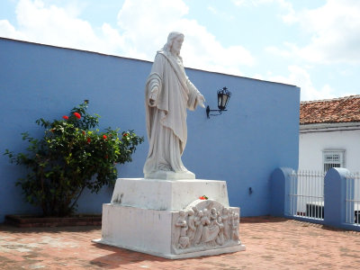 21 Iglesia Parroquial Mayor del Espiritu Santo in Sancti Spiritus, Cuba.jpg