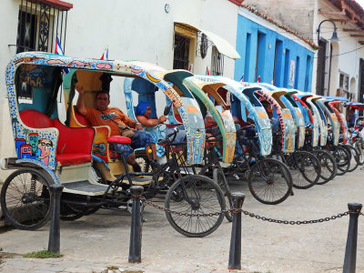 27 Our chariots await - for the town tour.jpg