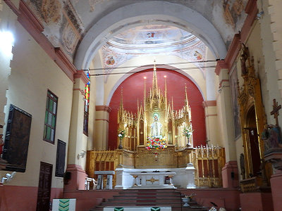 51 Inside the Catholic church 10 Oct 16.jpg