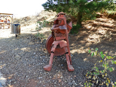 Strange metal sculptures on the way up the mountain 25 Oct,17